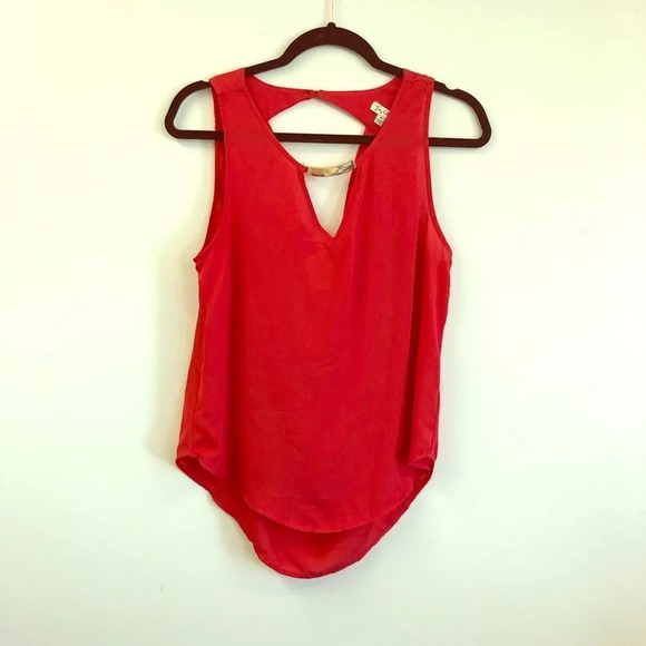 ❤️LilyWhite Red Top Medium - Picture 1 of 7